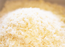 こだわりの焙焼式生パン粉を使用